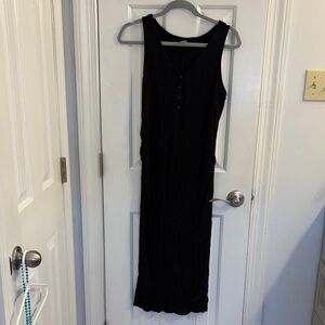 Old Navy Black Sleeveless Maternity Maxi Dress